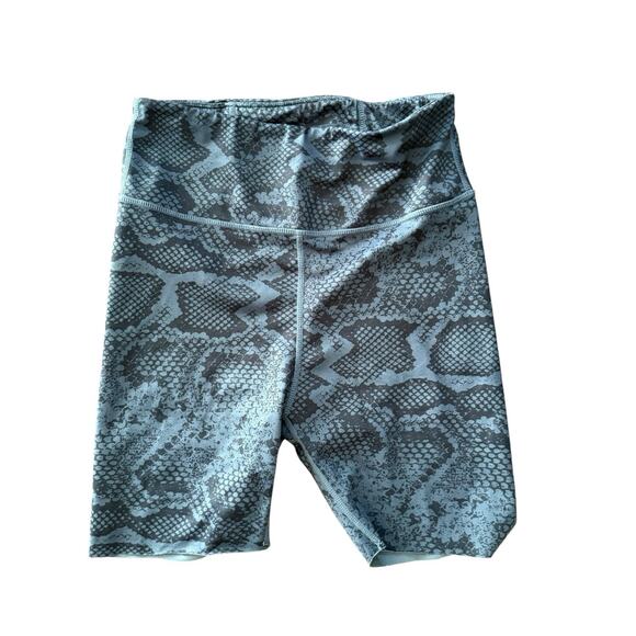 ALLFENIX Montana Bike Shorts Gray snake Print Womens medium - Picture 1 of 3